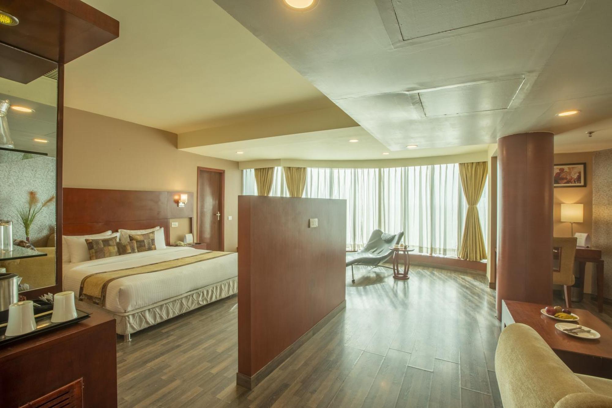 होटल Vesta International 4*